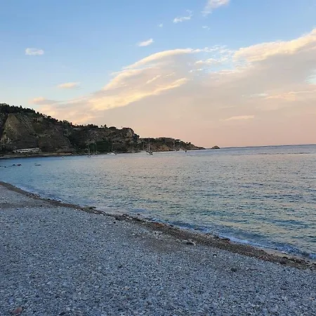 Πανσιόν Il Cantone Del Faro 4*
