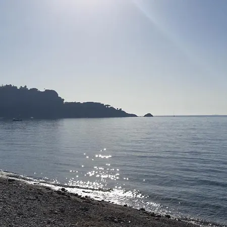 Il Cantone Del Faro
