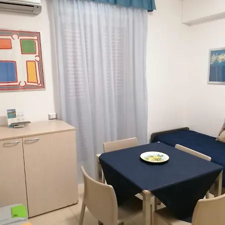 Πανσιόν Il Cantone Del Faro