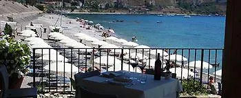 Il Cantone Del Faro Giardini Naxos