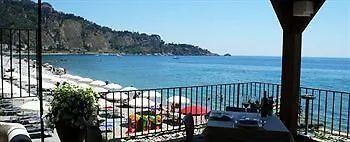Πανσιόν Il Cantone Del Faro Giardini Naxos