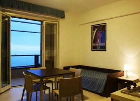 Il Cantone Del Faro Giardini Naxos